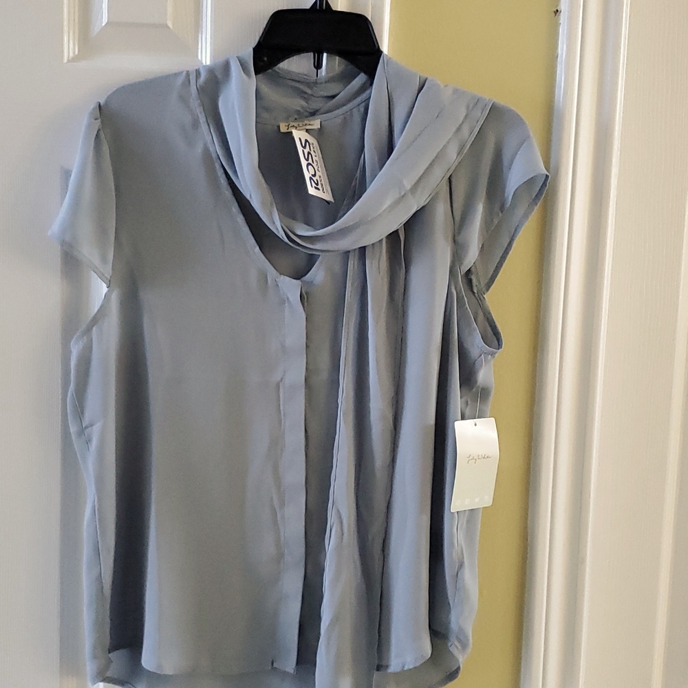 14 JR woven top